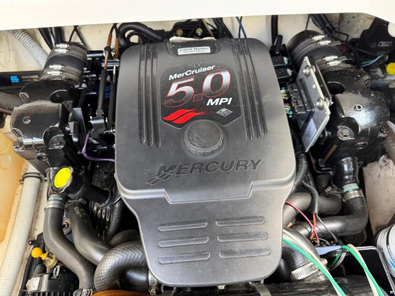 Monterey 245