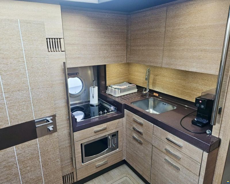 Azimut 47