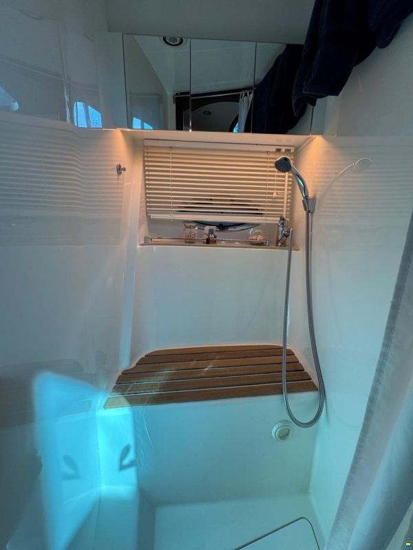 Galeon 390 Fly