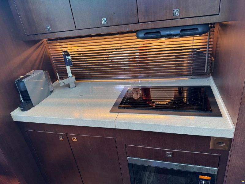 Galeon 390 Fly