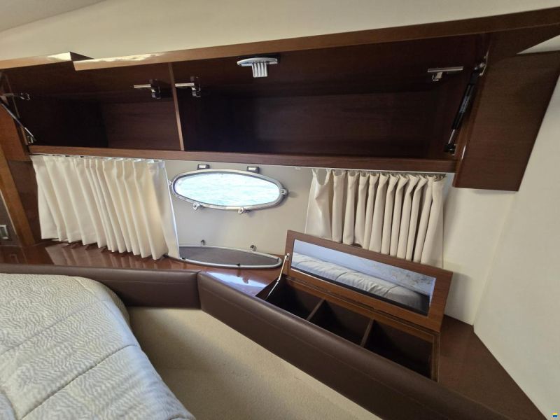 Princess V 42 Hartop