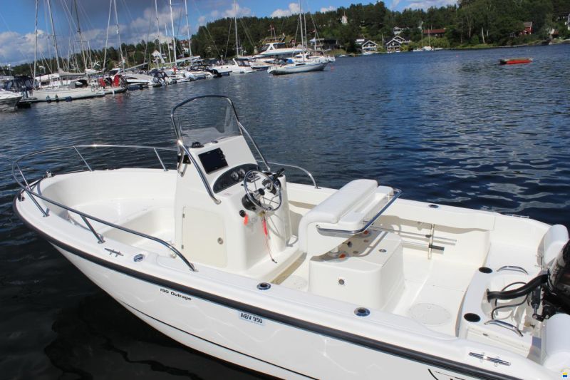 Boston Whaler 190 Outrage