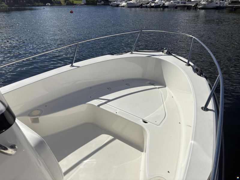 Boston Whaler 190 Outrage