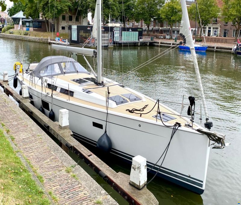 Hanse 455