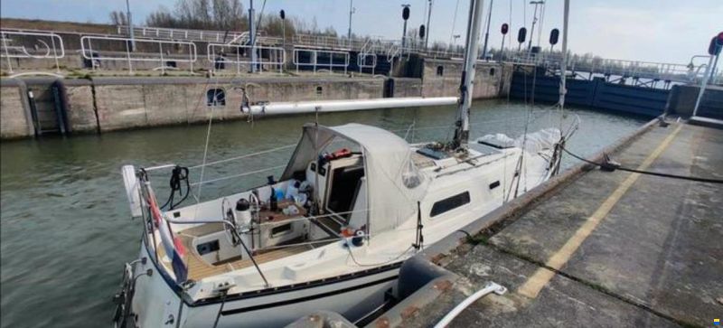 Hunter 30