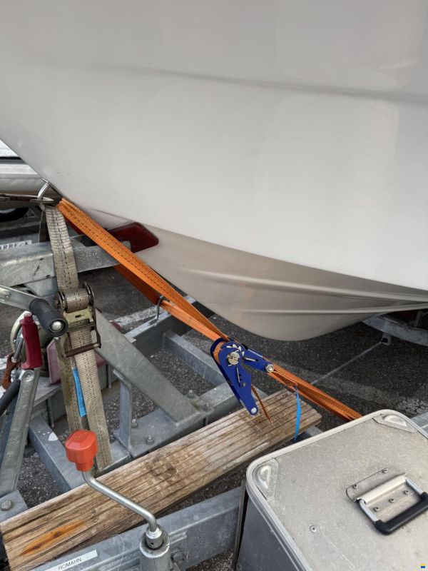 BENETEAU Flyer 500 Sundeck Motorboot Bod