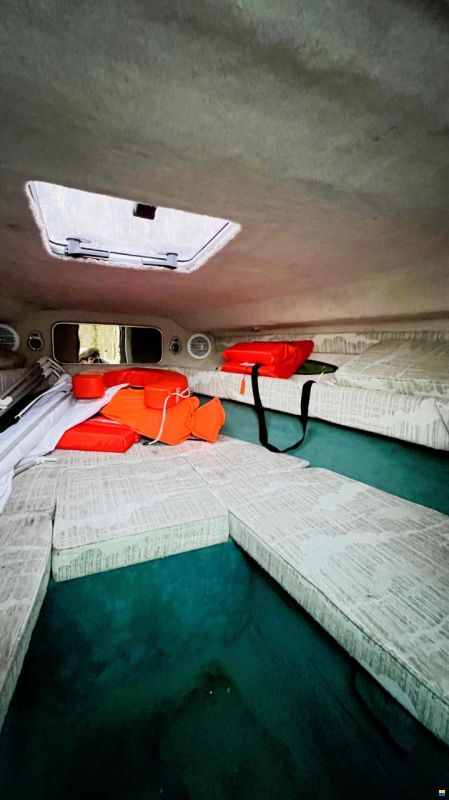 Sea Ray 230 CC