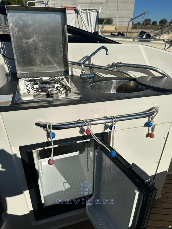 Quicksilver Activ 805 Cruiser