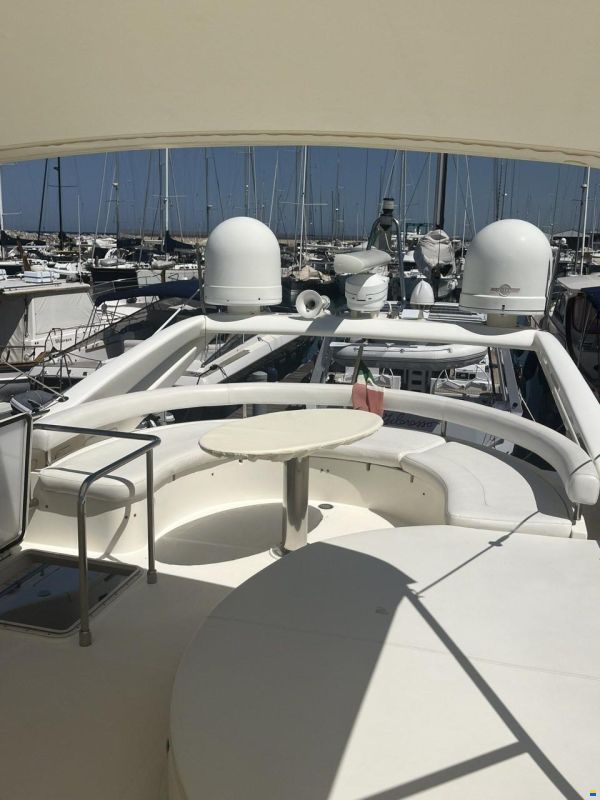 Ferretti 57