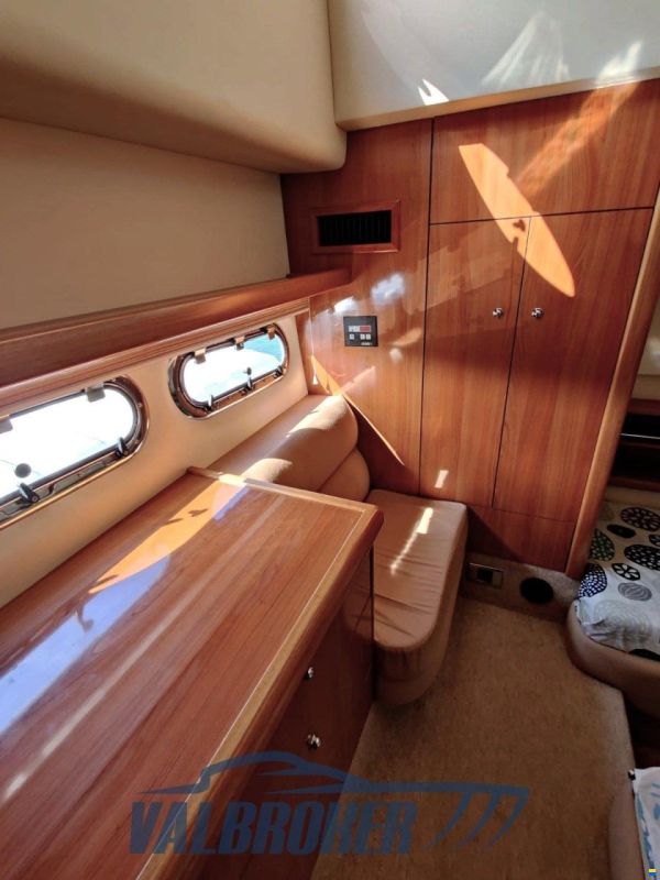 Sealine C 39