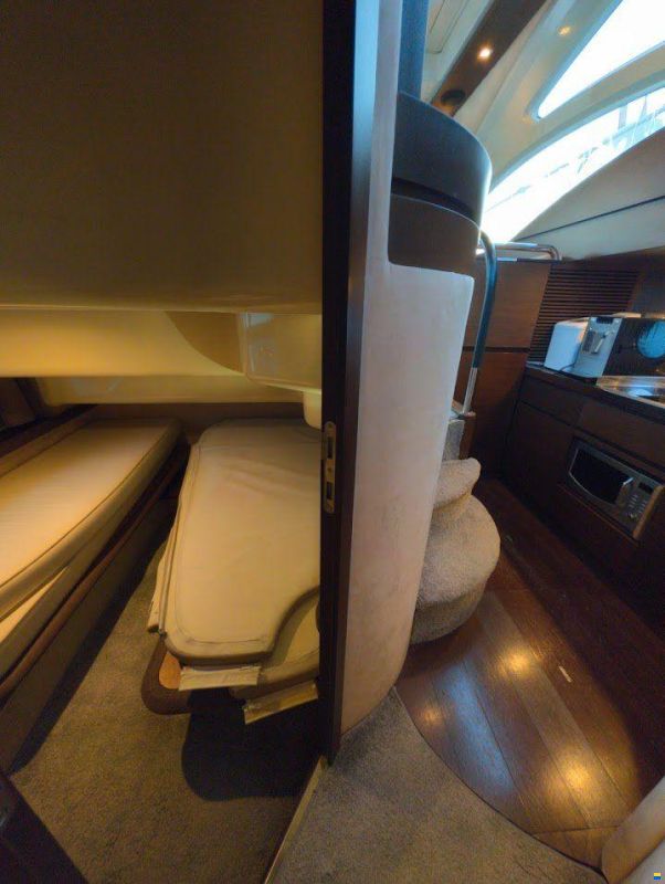 Azimut S 43