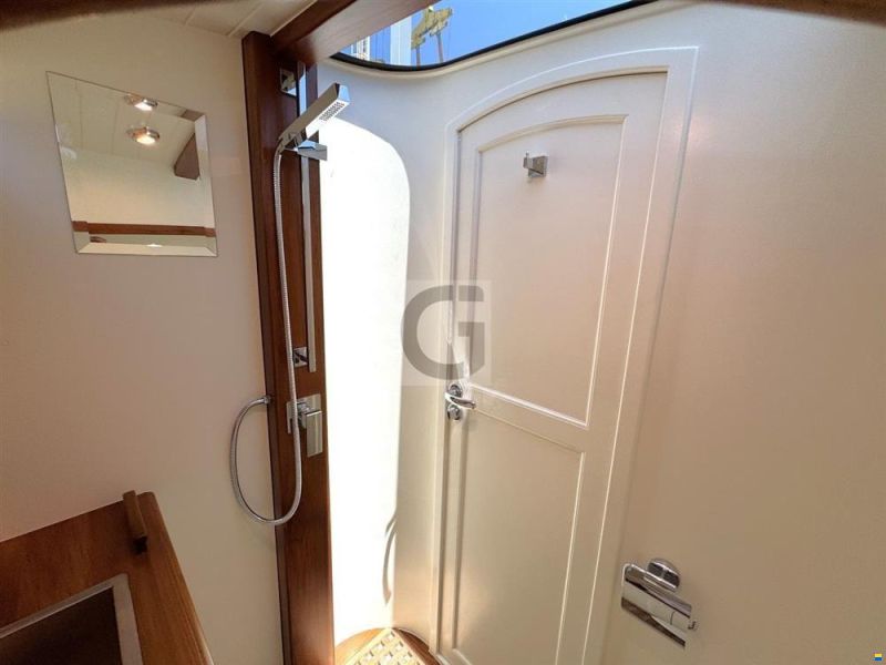Leonardo Yachts Eagle 54