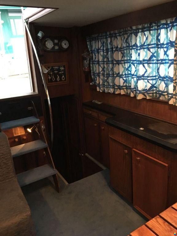 Hatteras Yachts 43 DOUBLE CABIN