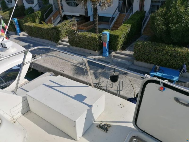 Hatteras Yachts 43 DOUBLE CABIN
