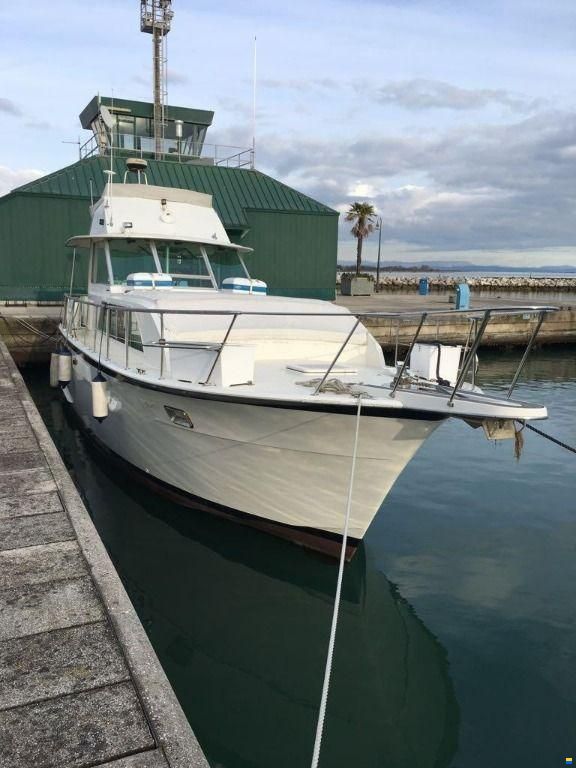 Hatteras Yachts 43 DOUBLE CABIN