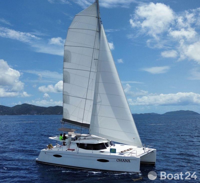 Fountaine Pajot Helia 44