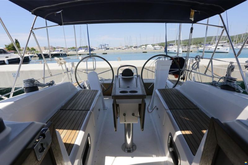 Bavaria Cruiser 34
