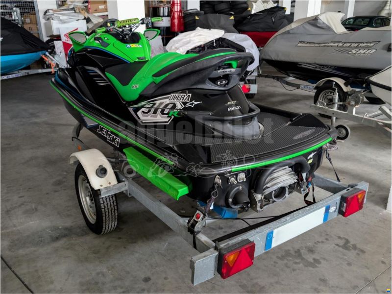 Kawasaki Ultra 310R