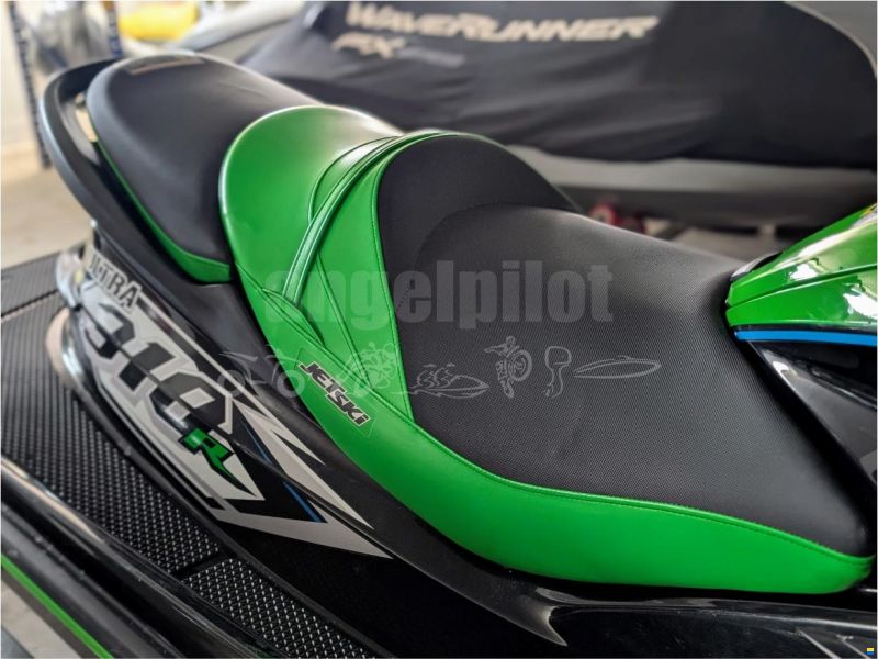 Kawasaki Ultra 310R