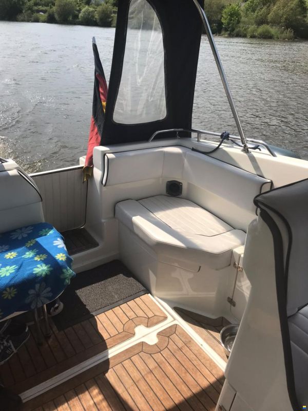 Sealine 328