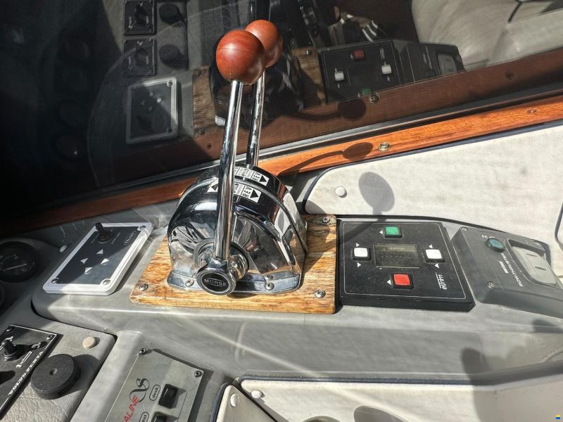 Sealine 328