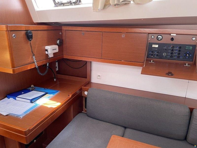 Beneteau Oceanis 48