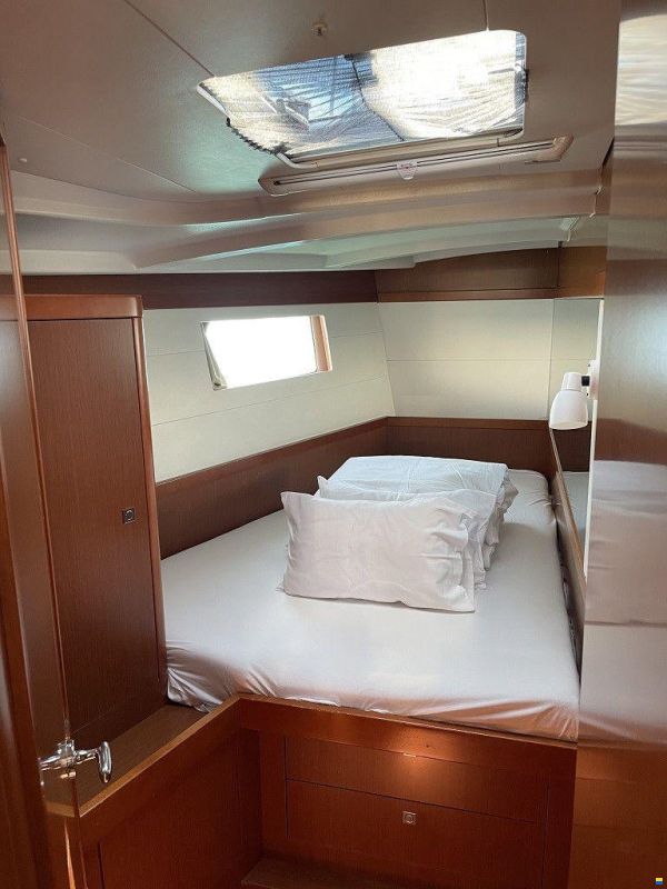 Beneteau Oceanis 48