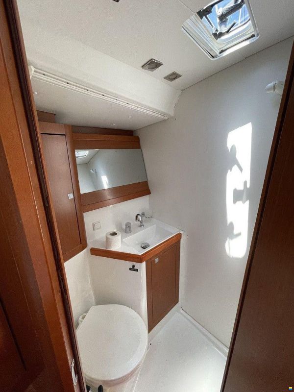 Beneteau Oceanis 48