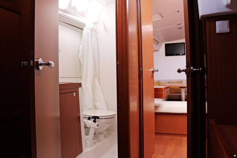 Beneteau Oceanis 48