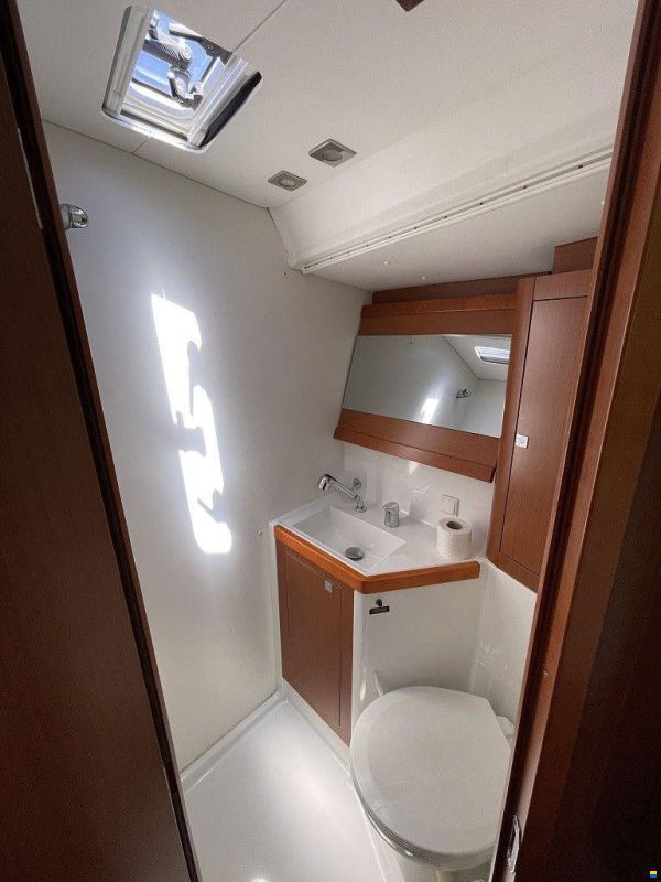 Beneteau Oceanis 48