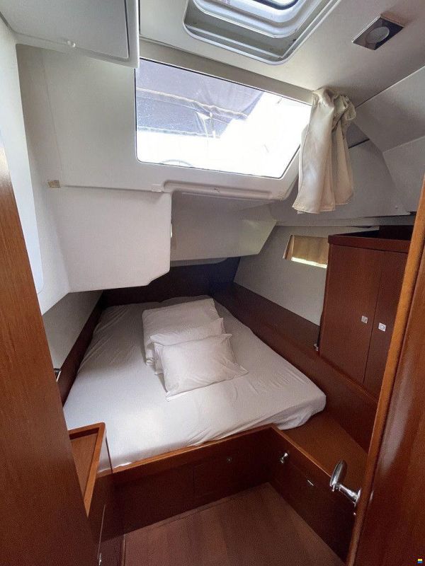Beneteau Oceanis 48