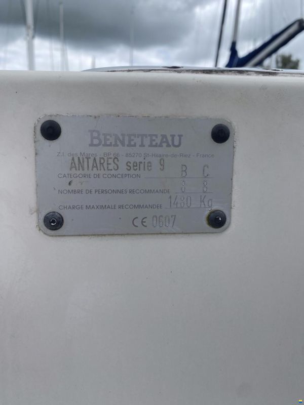Beneteau Antares Serie 9