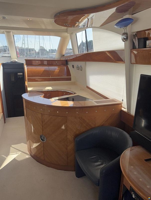 Azimut 52