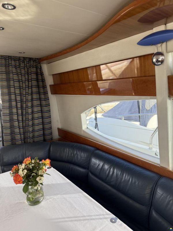 Azimut 52