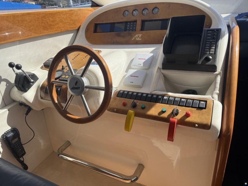 Azimut 52