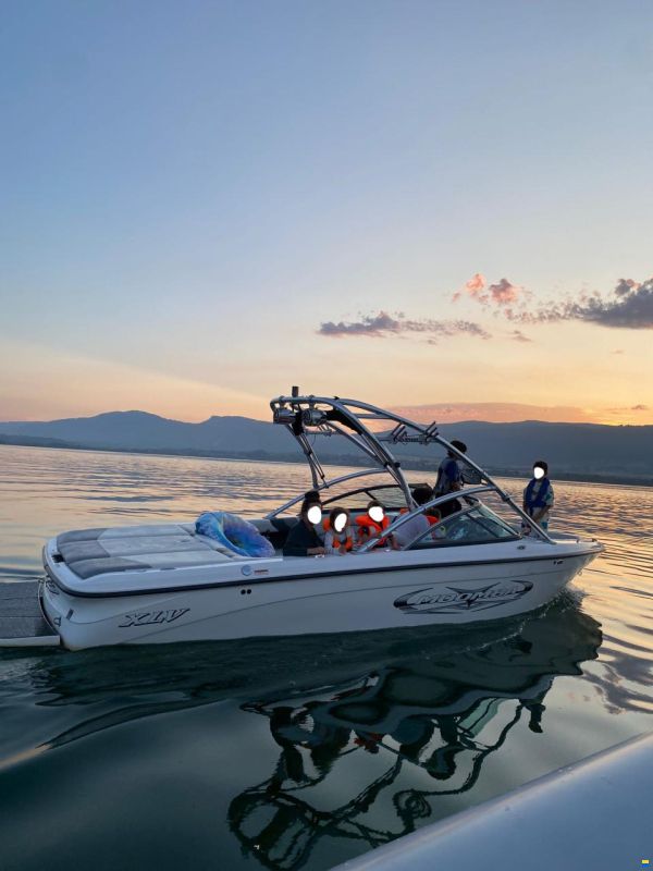 Moomba Mobius XLV 23"