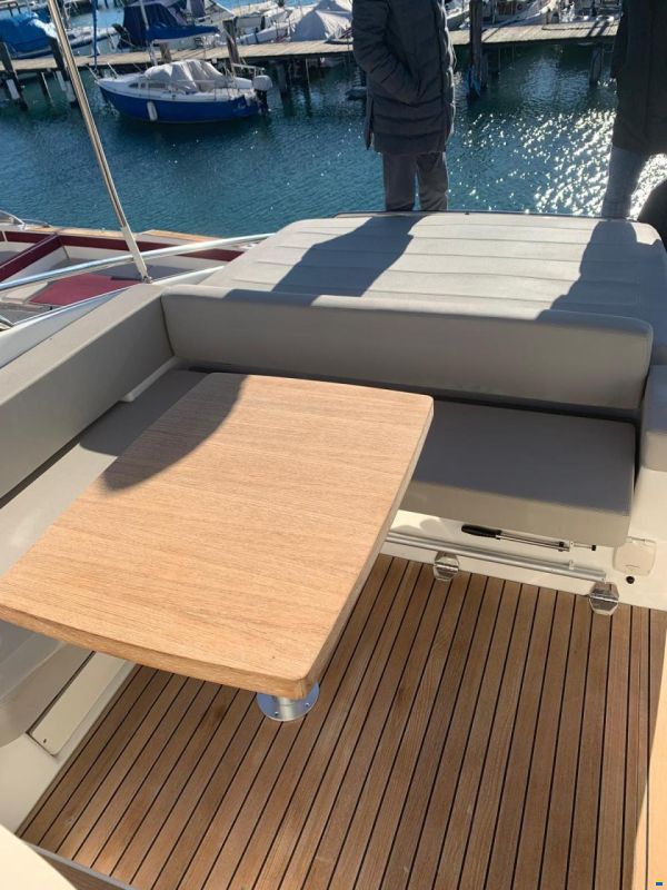Cranchi Endurance 30 2x Diesel Volvo Penta