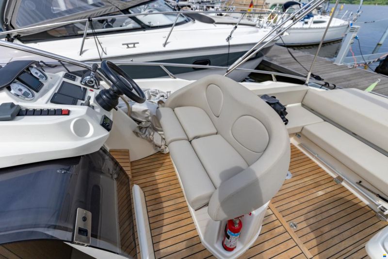 Cranchi Endurance 30 2x Diesel Volvo Penta