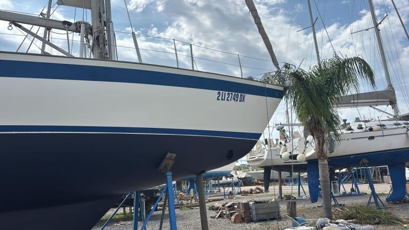 Hallberg-Rassy HR 45
