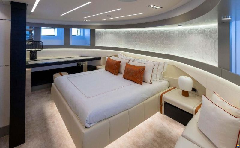 Pershing (Ferretti SpA) PERSHING 140