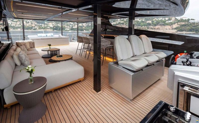 Pershing (Ferretti SpA) PERSHING 140
