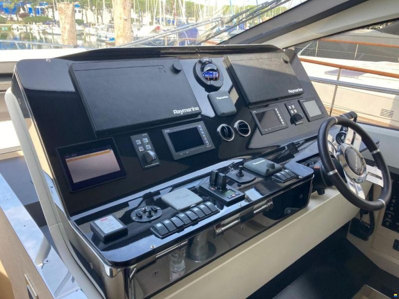 Azimut 80