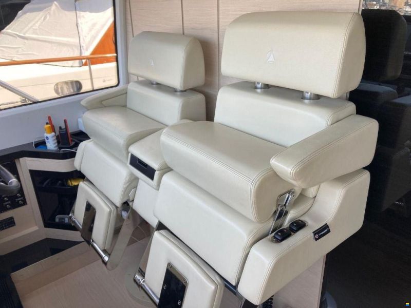 Azimut 80
