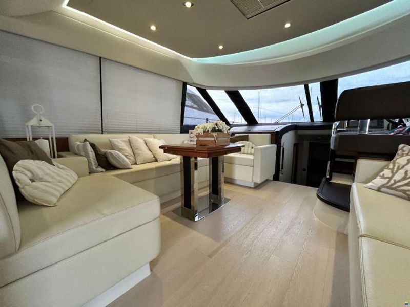Prestige 550 FLY