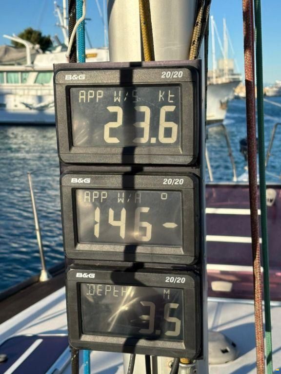 Dufour 44 PERFORMANCE