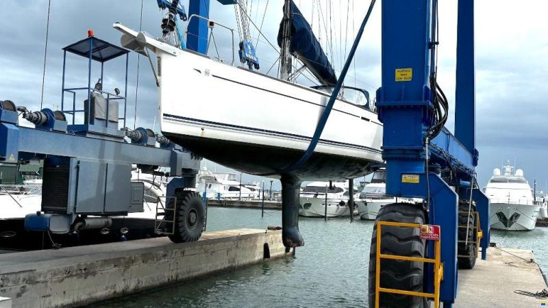 Dufour 44 PERFORMANCE