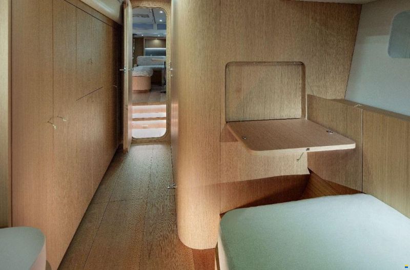YYACHTS GmbH Y7 scafo #17