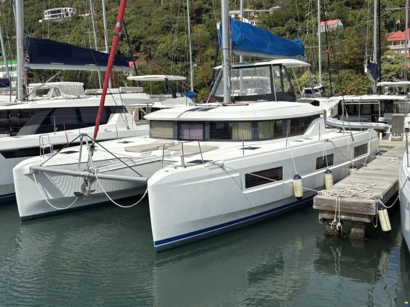 Lagoon 464