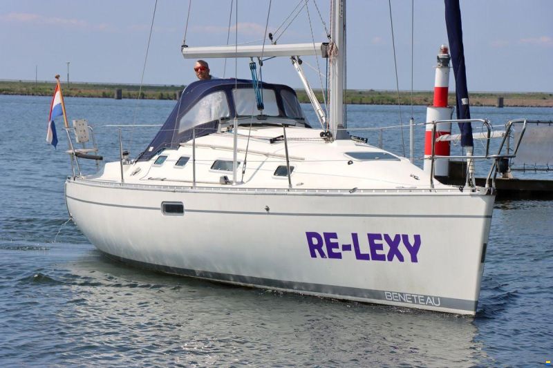 Beneteau Oceanis 300