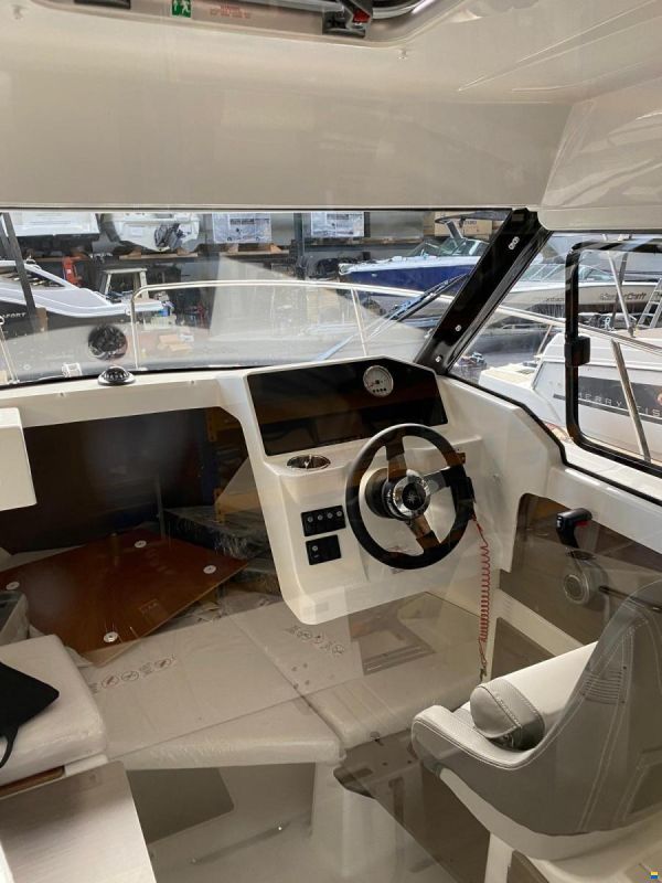 Jeanneau 605 Merry Fisher